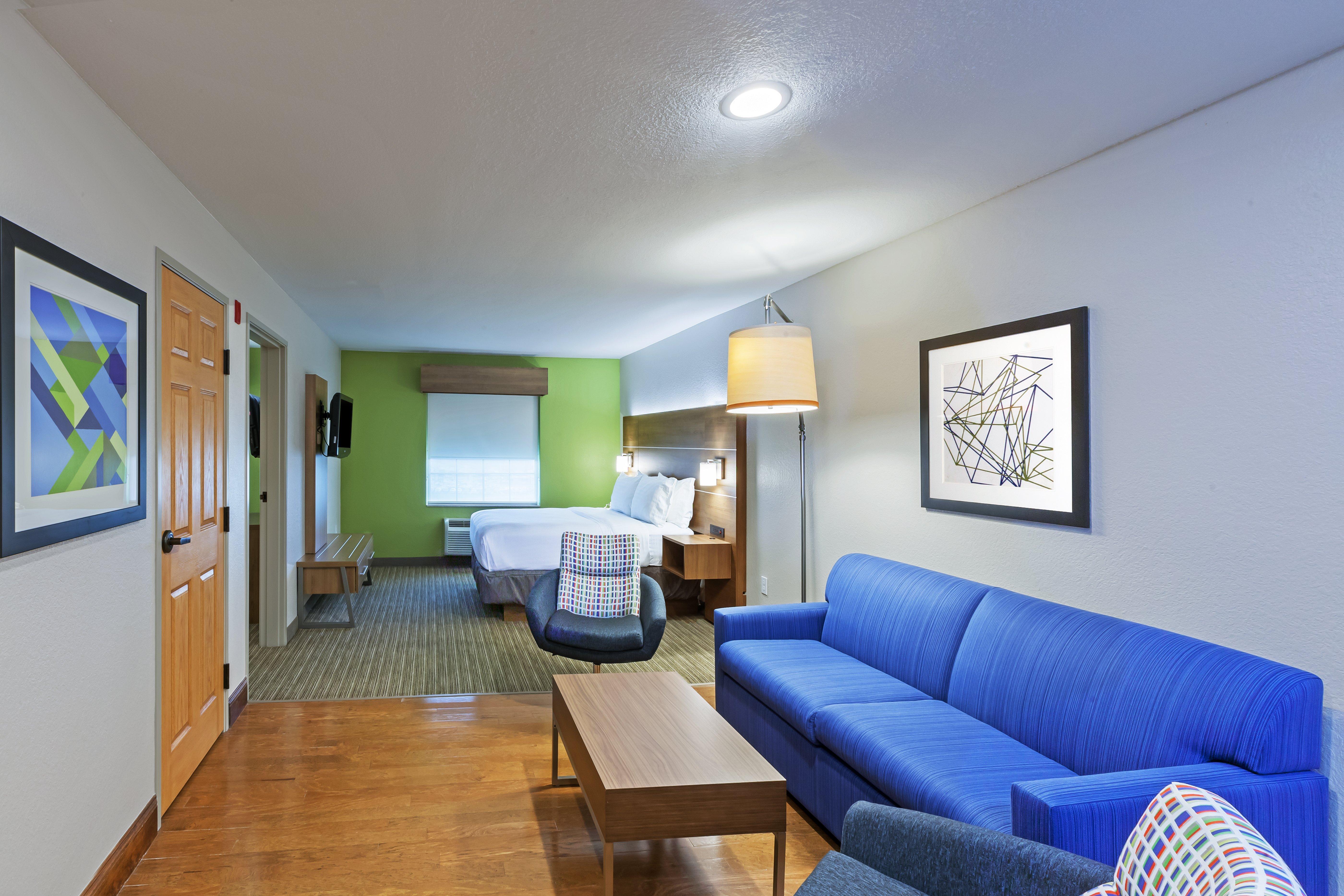 Holiday Inn Express & Suites Tulsa S Broken Arrow Hwy 51 By Ihg Exterior photo