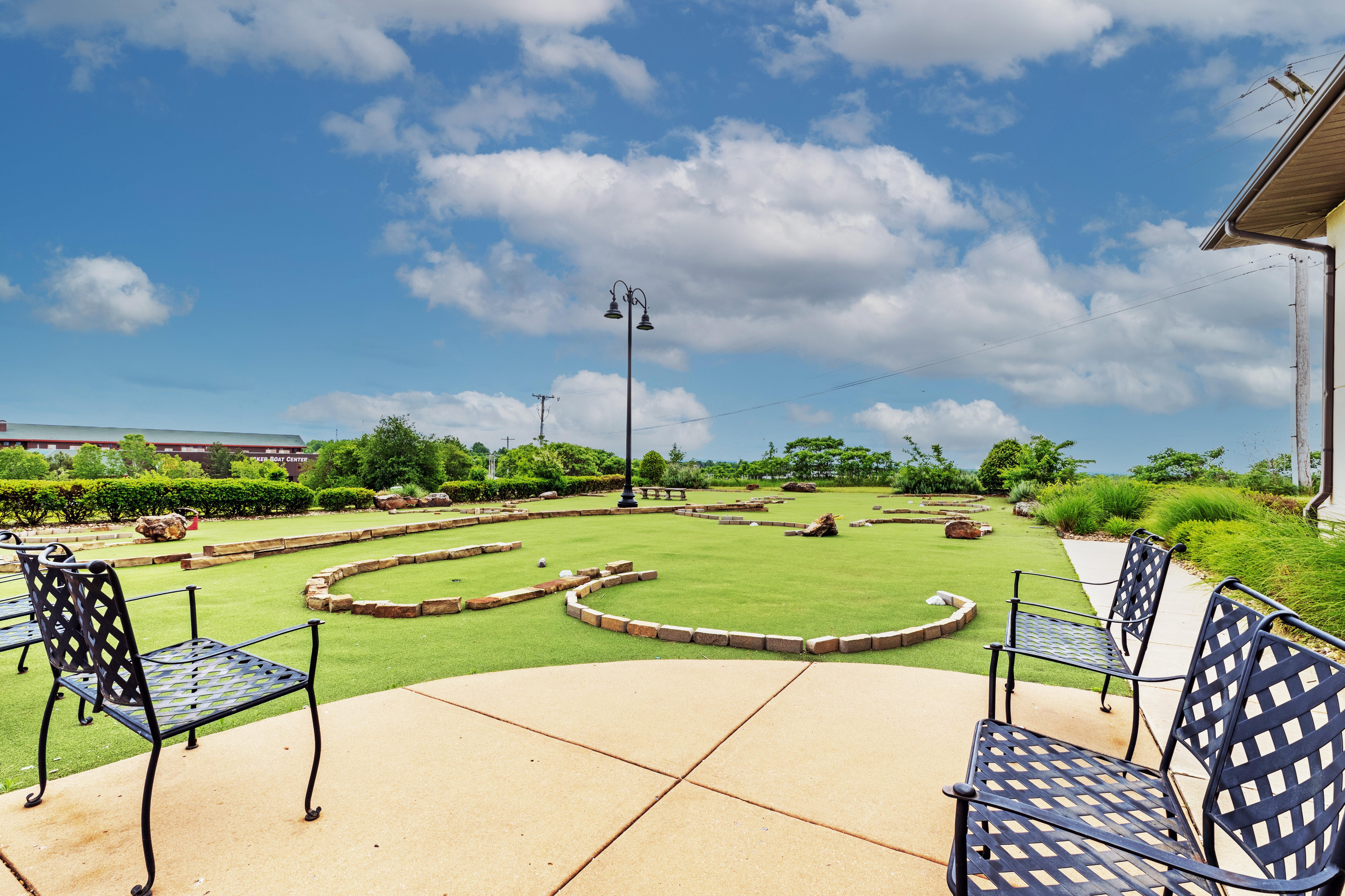 Holiday Inn Express & Suites Tulsa S Broken Arrow Hwy 51 By Ihg Exterior photo