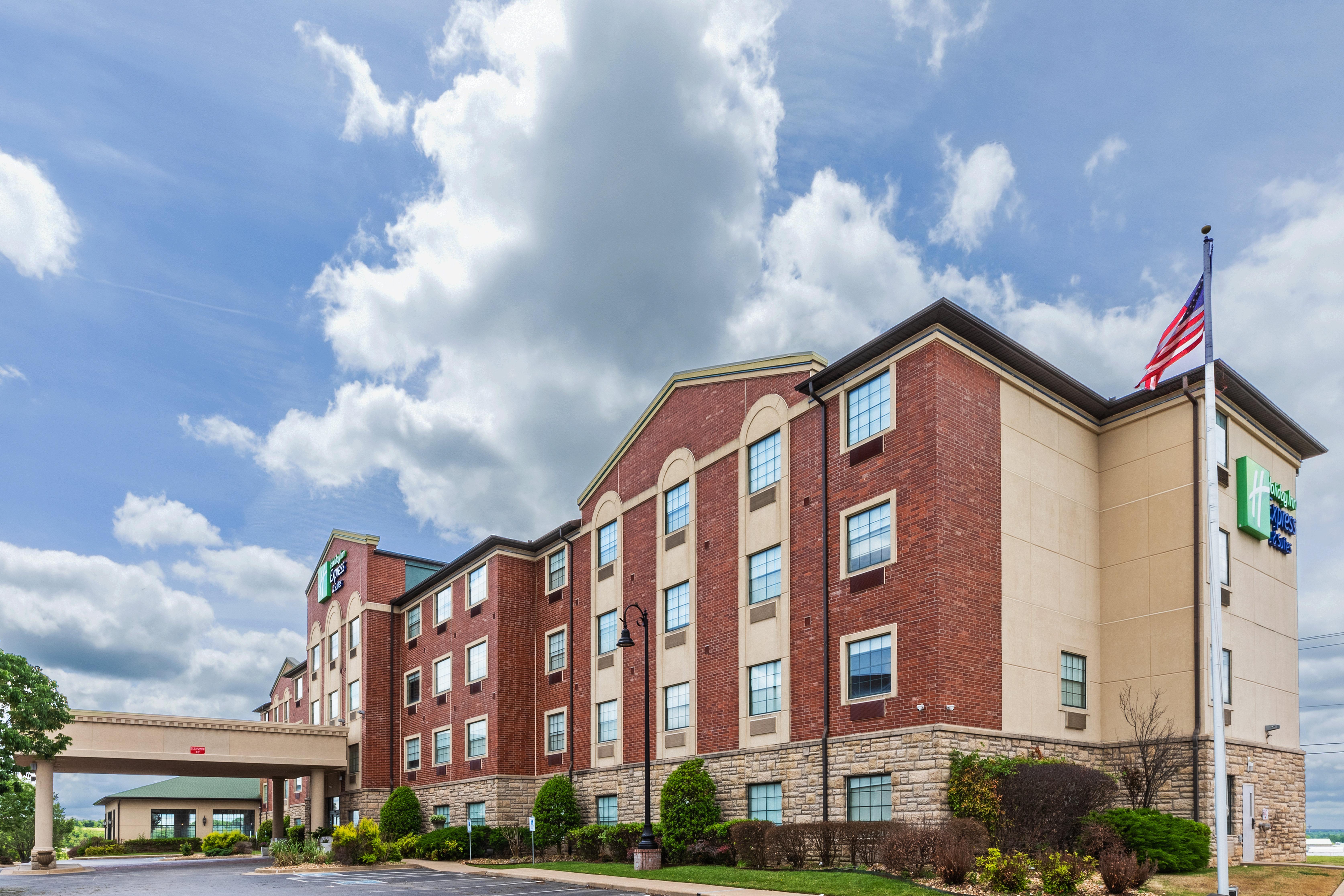 Holiday Inn Express & Suites Tulsa S Broken Arrow Hwy 51 By Ihg Exterior photo