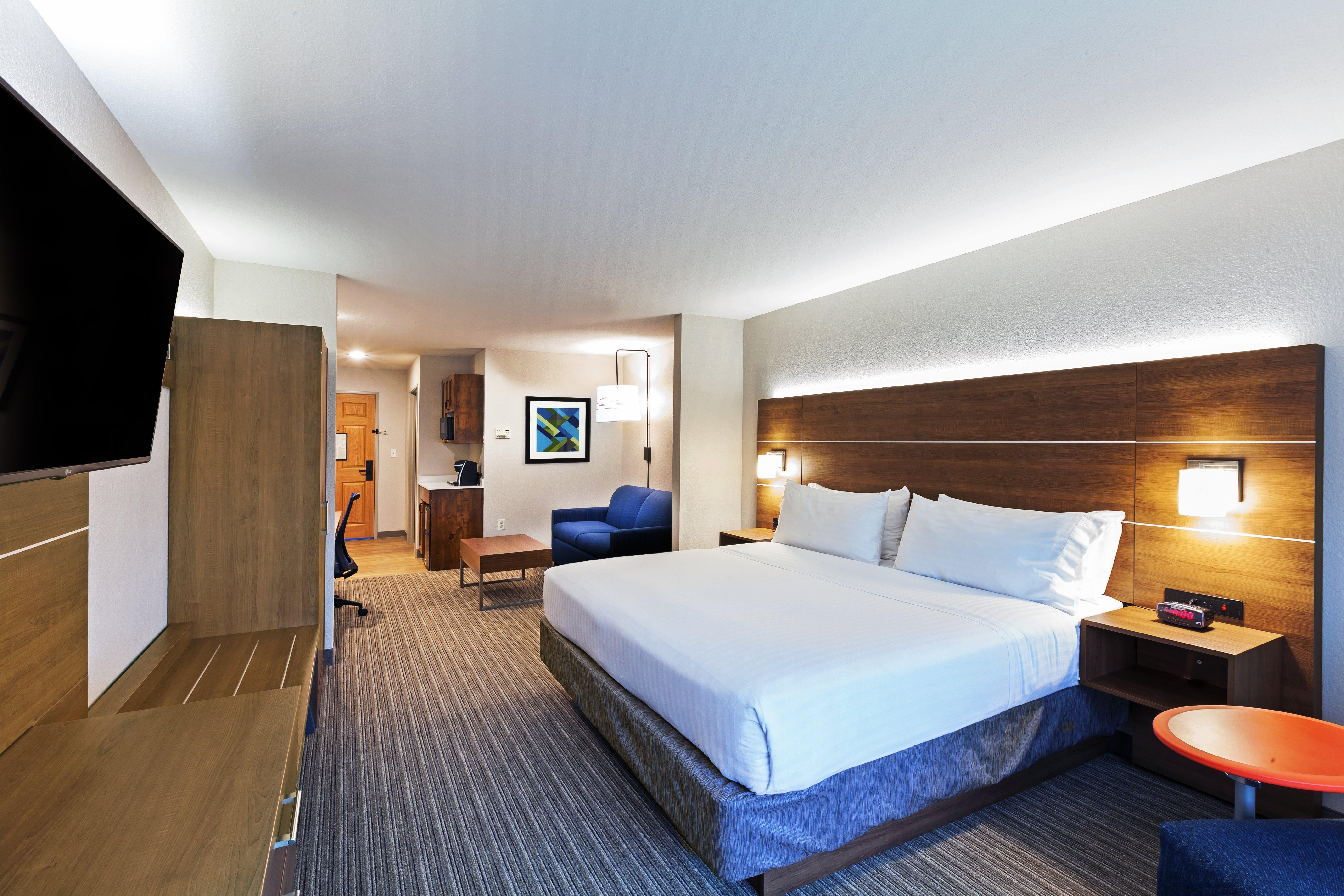 Holiday Inn Express & Suites Tulsa S Broken Arrow Hwy 51 By Ihg Exterior photo