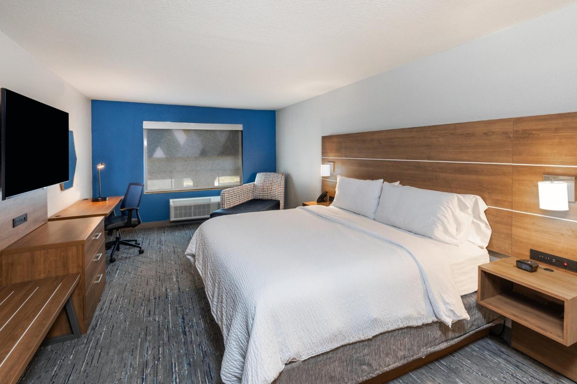 Holiday Inn Express & Suites Tulsa S Broken Arrow Hwy 51 By Ihg Exterior photo