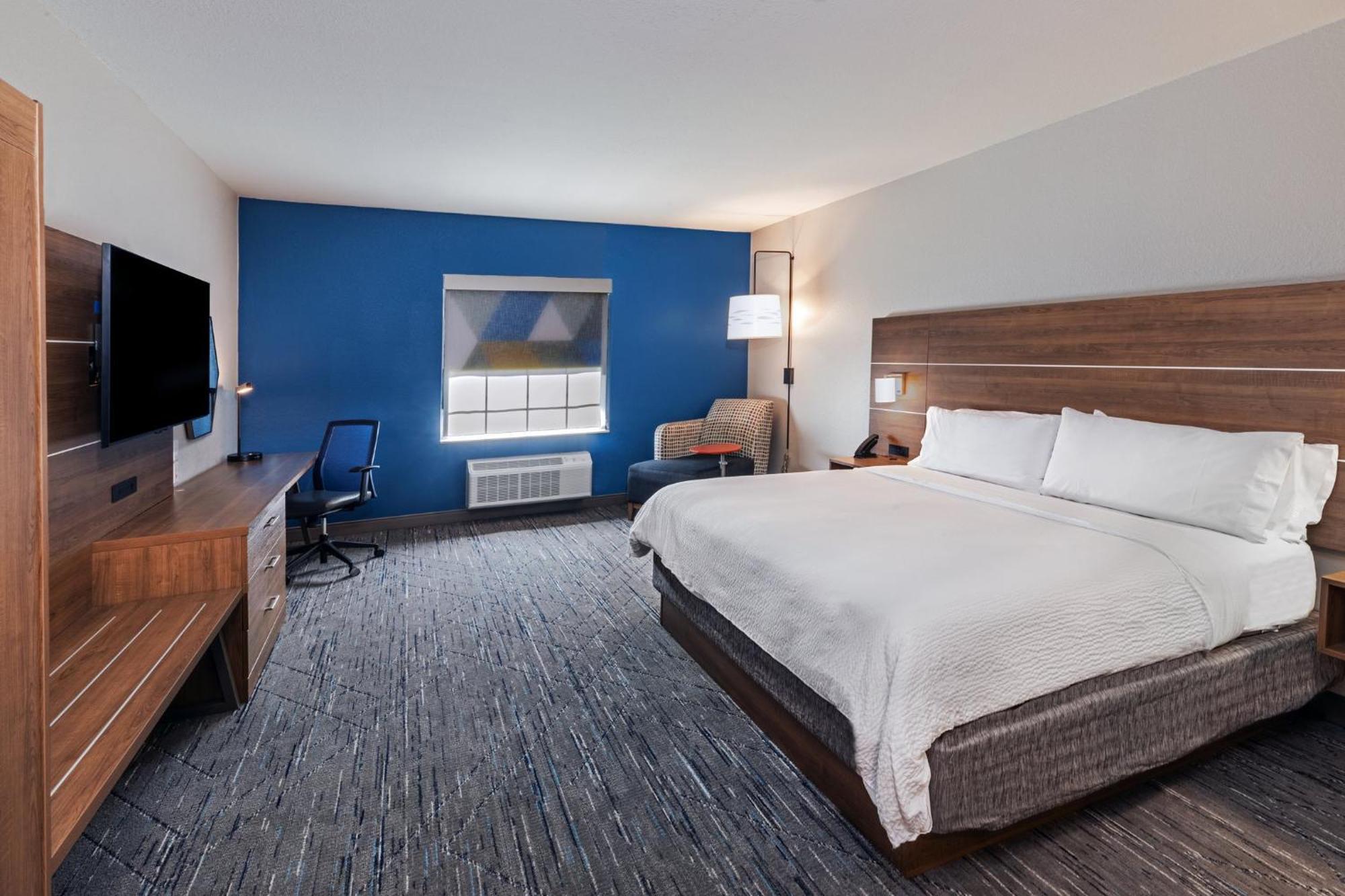 Holiday Inn Express & Suites Tulsa S Broken Arrow Hwy 51 By Ihg Exterior photo